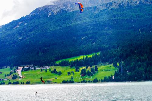 kitesurfing, al lago di Resia