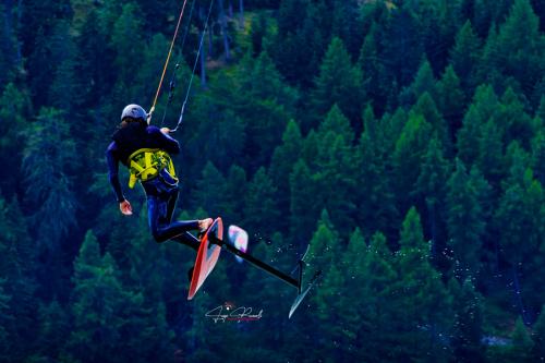 kitesurfing, al lago di Resia