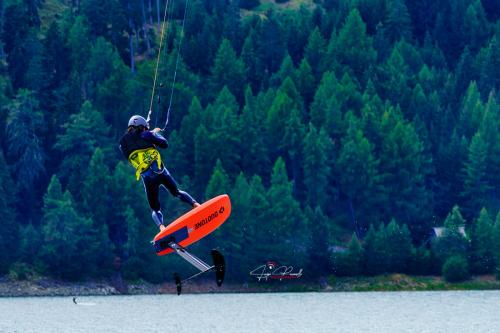 kitesurfing, al lago di Resia